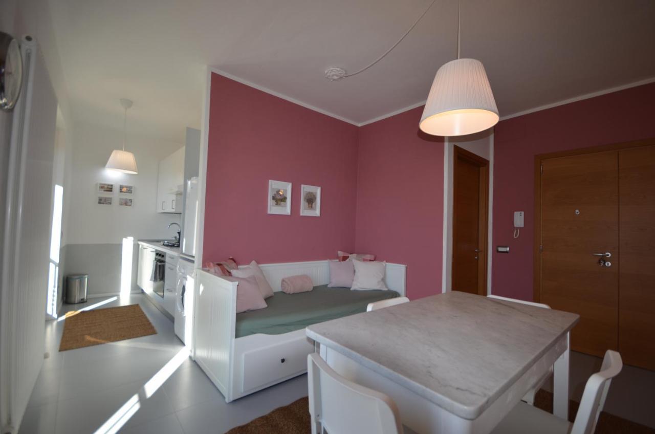 Varennahouse Lory Apt ภายนอก รูปภาพ